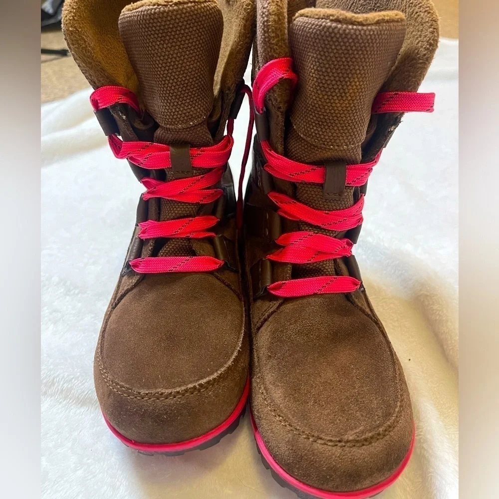 Sorel Meadow Waterproof Winter Boots Girls Size 4 Brown Pink Lace Up⁠